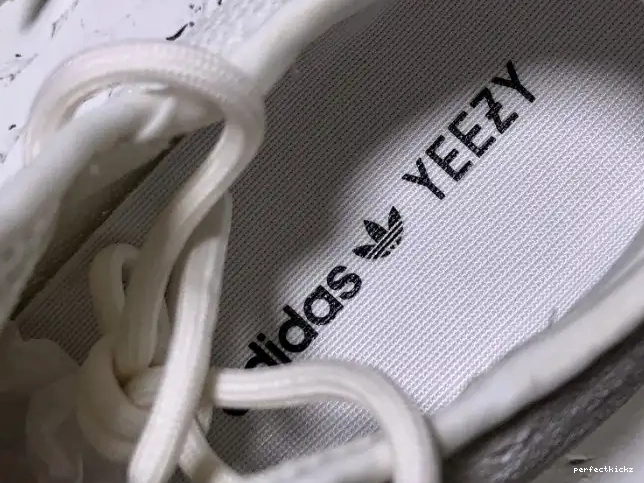 V2 Adidas Cream Yeezy White 350 Boost CP9366 0506